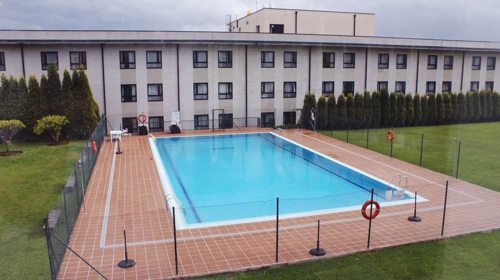 Residencia Universitaria Resa Siglo XXI كوليريدو المظهر الخارجي الصورة